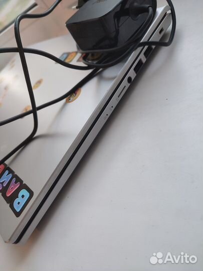 Ноутбук asus
