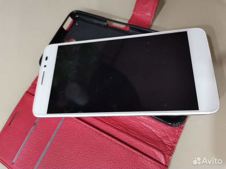 Alcatel idol