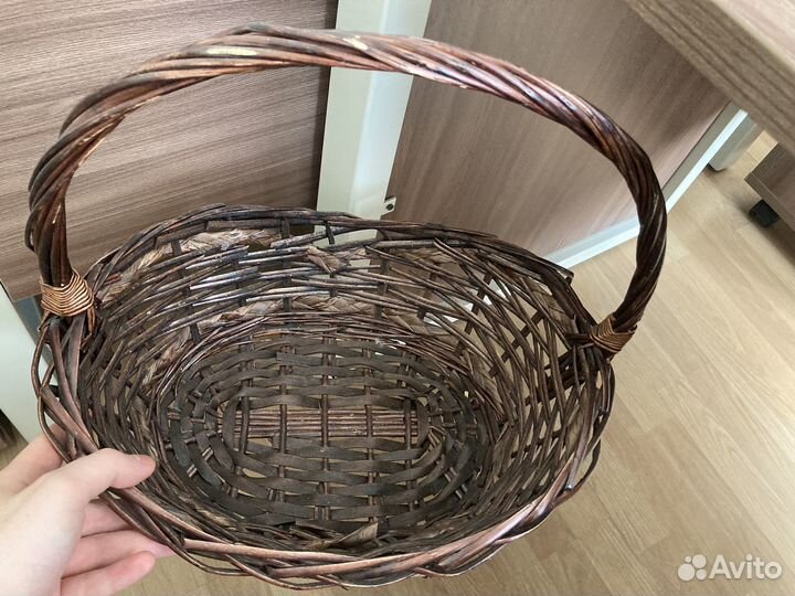 Корзина плетеная 30 см на 8 марта