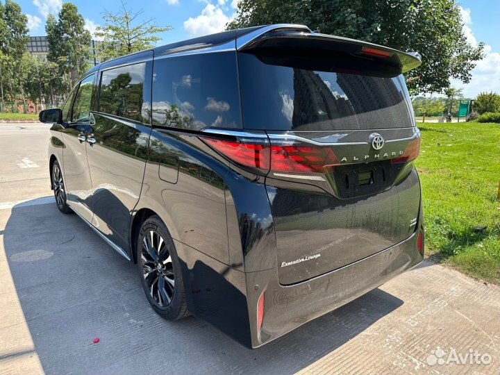 Toyota Alphard 2.5 CVT, 2023, 50 км