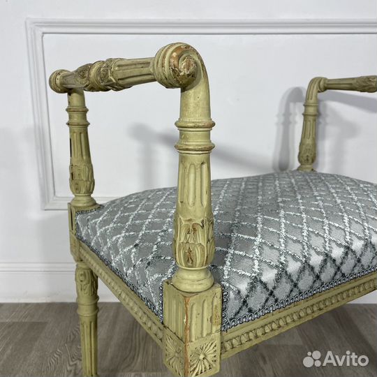 Великолепная антикварная банкетка середины XIX века