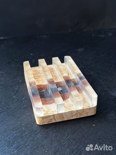 Подставка для телефона из дерева