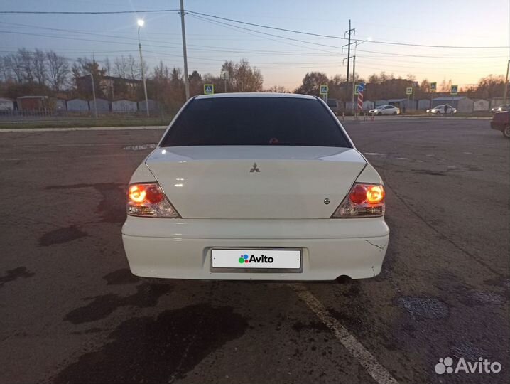 Mitsubishi Lancer Cedia 1.5 CVT, 2000, 300 000 км