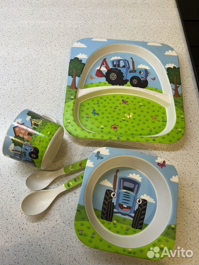 Детская посуда синий трактор
