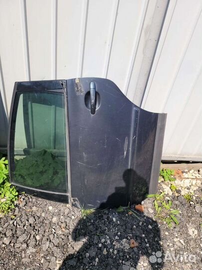 Задняя левая дверь на фольксваген б5