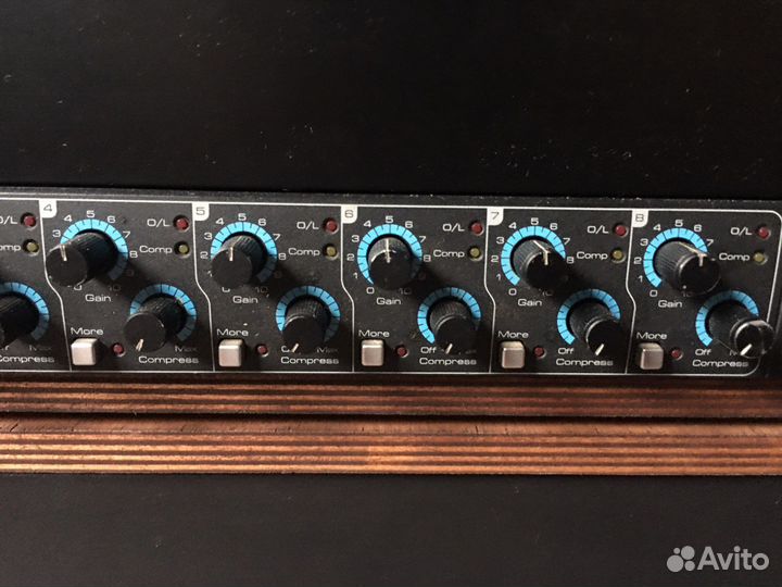 Focusrite octopre dynamic mk2