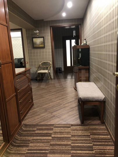 3-к. квартира, 127,4 м², 3/5 эт.