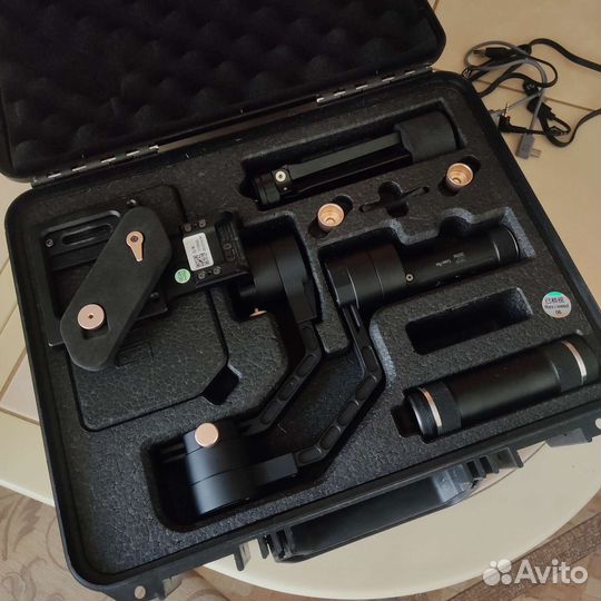 Стабилизатор zhiyun crane plus