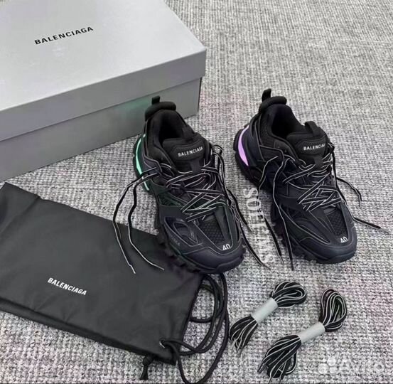 Кроссовки Balenciaga Track LED