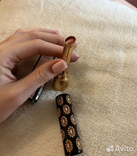 Помада gucci brilliant 112