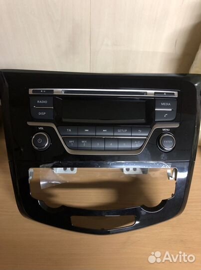 Продаю новую автомагнитолу Nissan