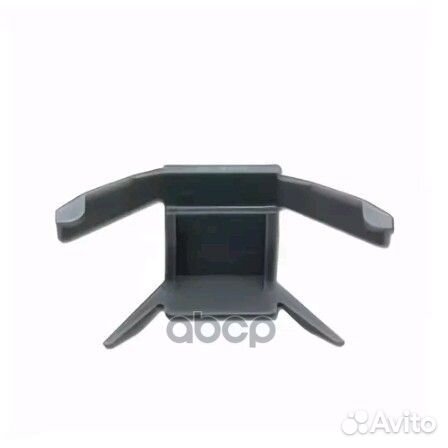 Фиксатор Е, прав. сторона ветрового стекла