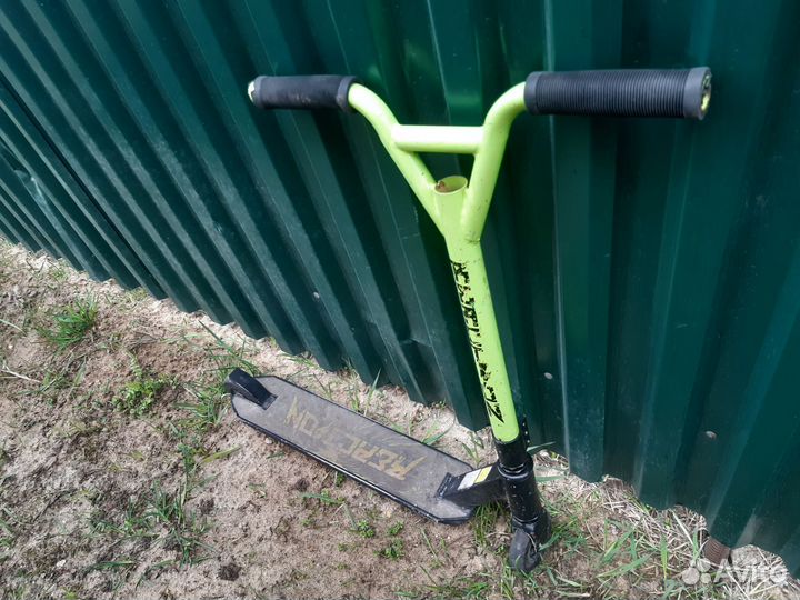 Трюковой самокат