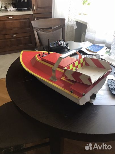 Кораблик для рыбалки