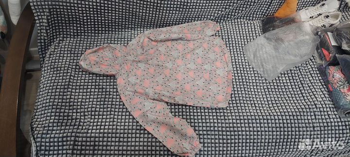 Ветровка серая