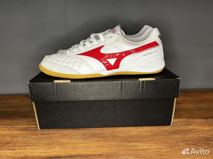 Футзалки mizuno
