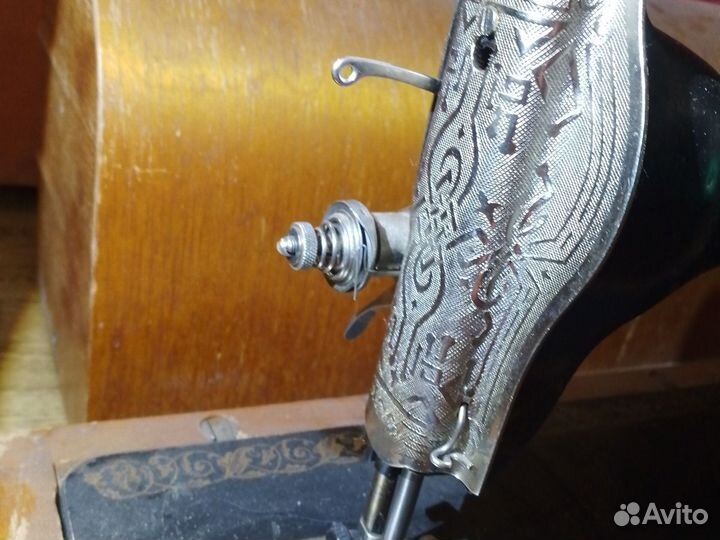 Швейная машина подольск 1М