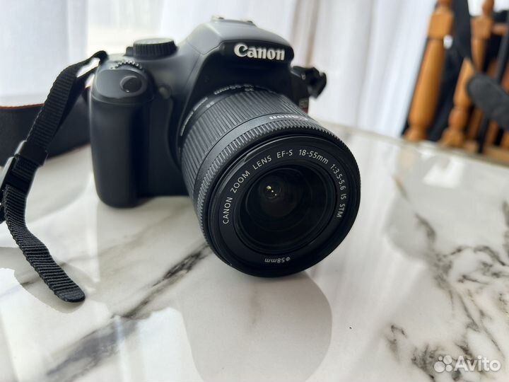 Зеркальный фотоаппарат canon