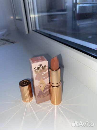 Charlotte tilbury matte revolution - catwalking