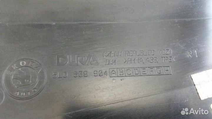 Накладка на дверь задняя правая Skoda Yeti 5L cbzb