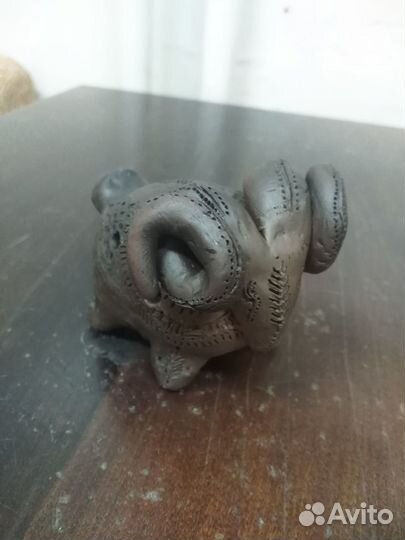 Глиняная игрушка - свистулька барашек