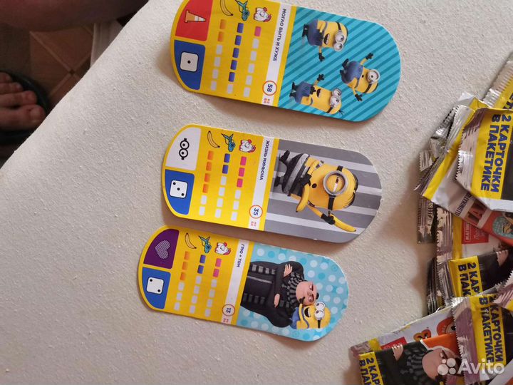 Карточки миньоны запечатанные