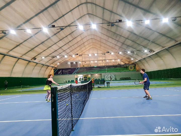 Тренер по большому теннису