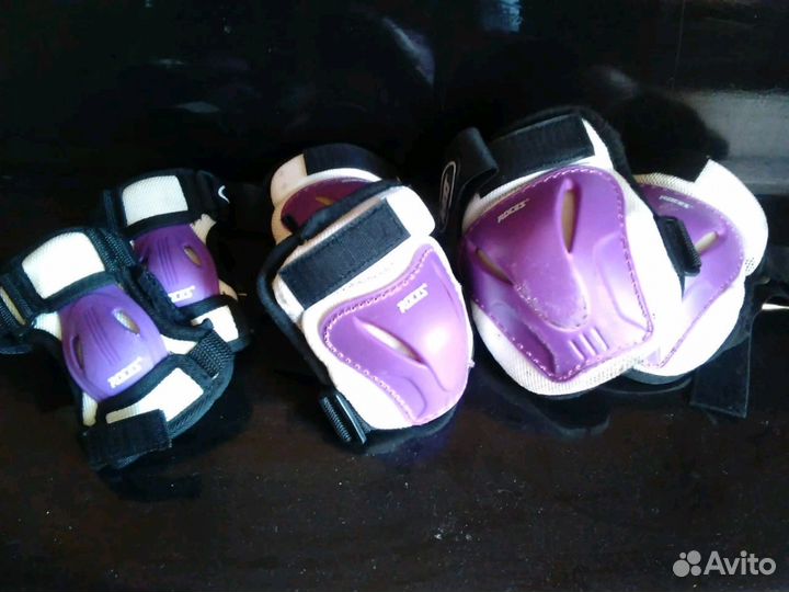 Роликовые коньки и комплект защиты