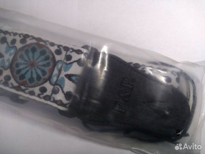 Ремень для гитары цвет белый, синий чёрный