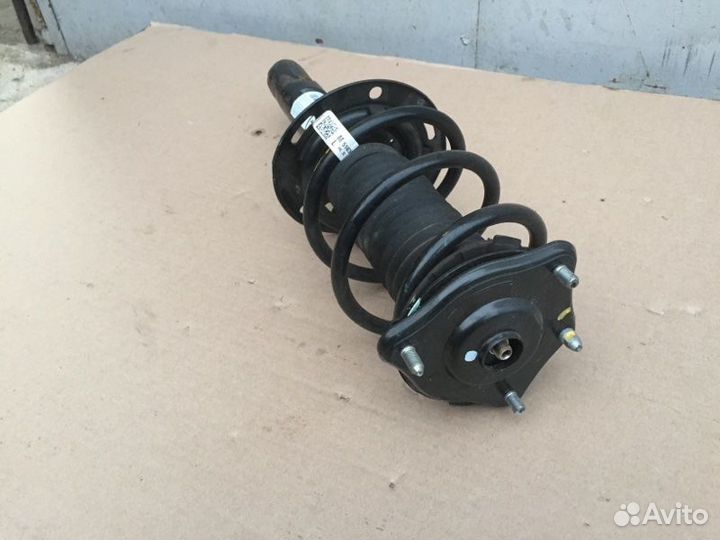 Амортизатор подвески передний левый Honda Accord