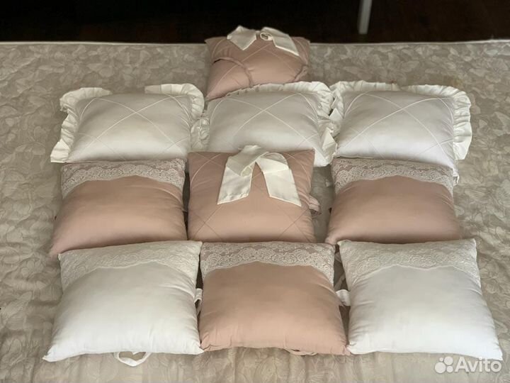 Бортики подушки в кроватку