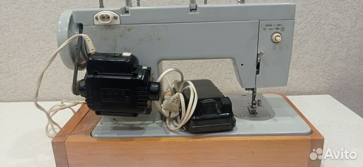Швейная машина Чайка 134