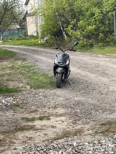 Продам yamaha grand axis 100