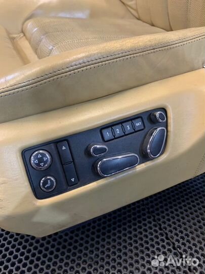 Сиденье переднее левое Bentley Continental Flying