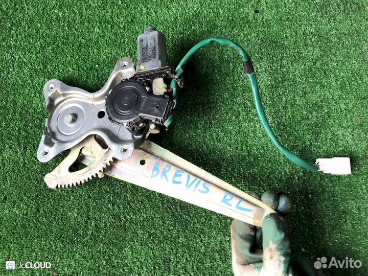 Стеклоподъемник на toyota brevis JCG11 2JZ-FSE