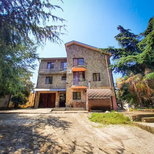 Гостиница, 600 м²