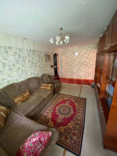 3-к. квартира, 52 м², 1/5 эт.