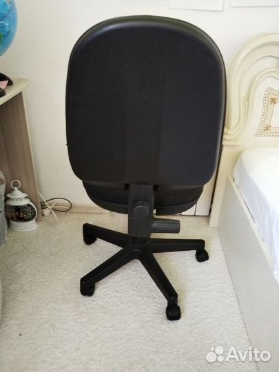 Компьютерное кресло