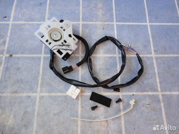 Электропривод зеркала левого Honda Civic 4D