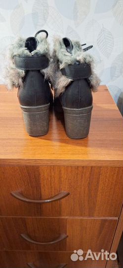 Ботинки демисезонные женские 39