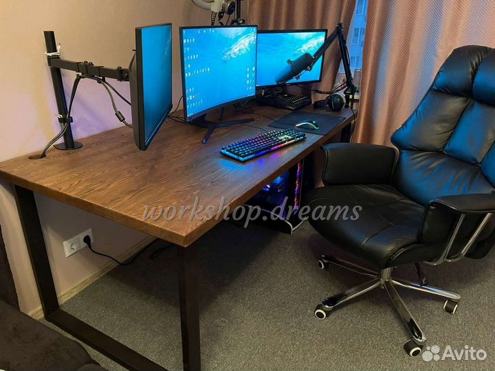 Компьютерный стол