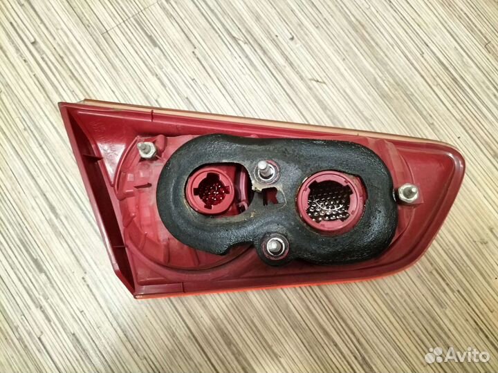 Стоп сигнал фонарь задний правый Mitsubishi lacer