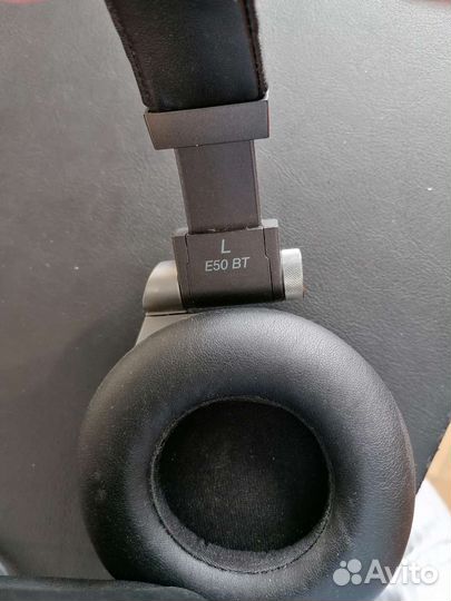Беспроводные наушники jbl
