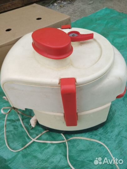 Соковыжималка СССР электрическая