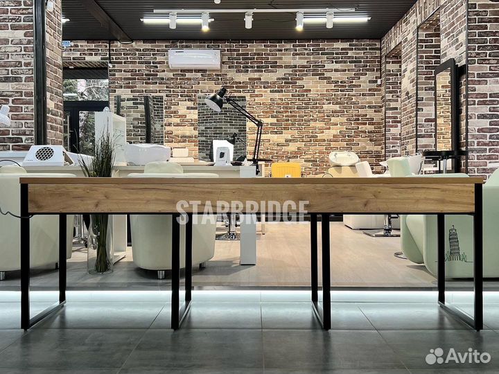 Маникюрный стол на 3 мастера