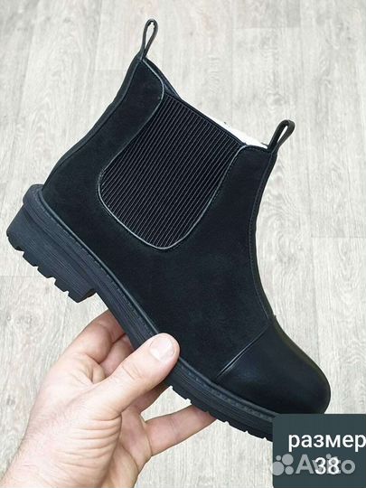 Ботинки женские 38 размера новые