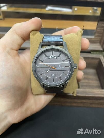 Часы наручные