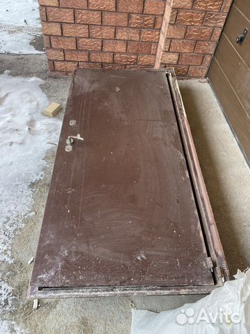 Дверь входная металлическая