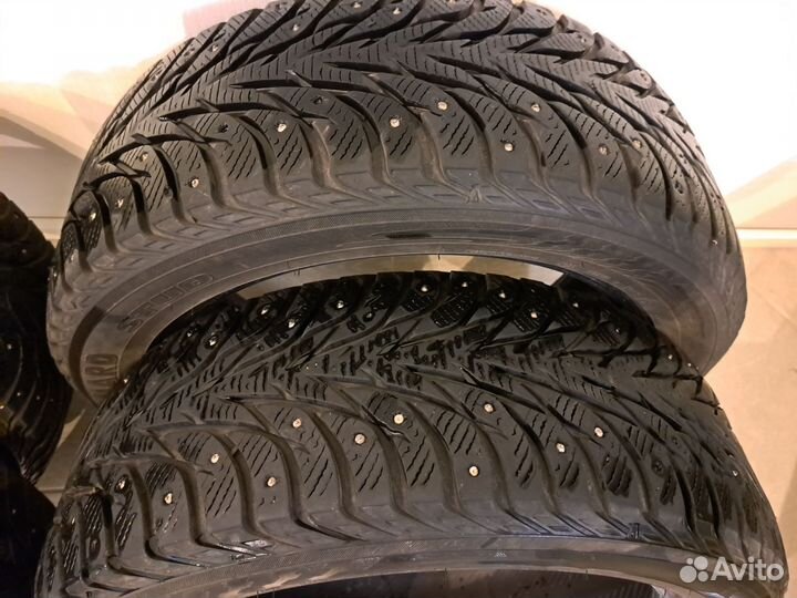 Yokohama Ice Guard IG35 215/55 R18