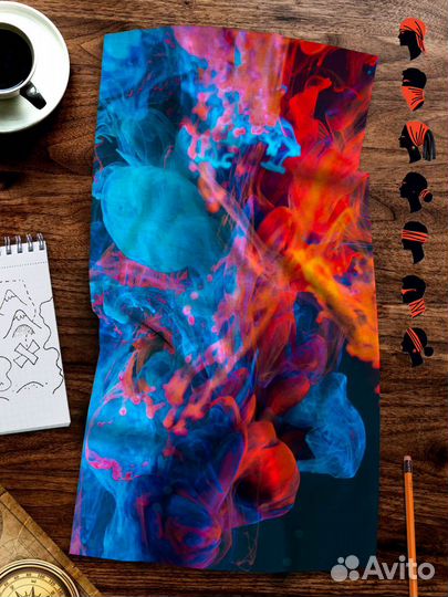 Бандана-бафф с разноцветным дымом на голову и шею